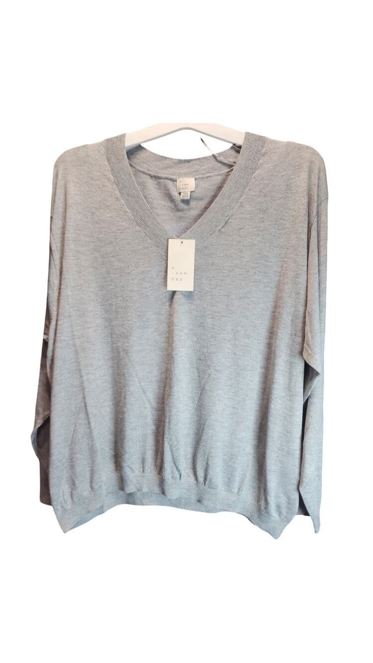 NWT A New Day Women's Fine Gauge V-Neck Sweater - Gray XXL